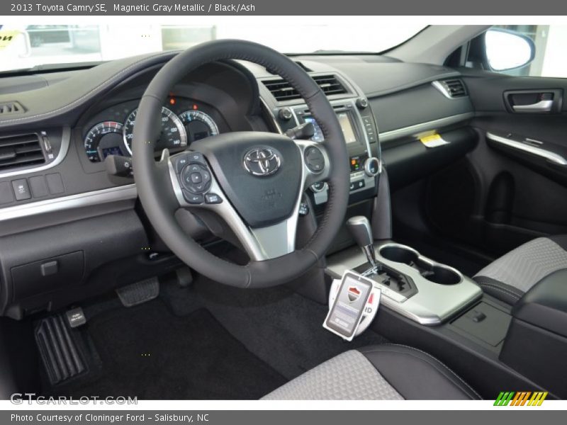 Magnetic Gray Metallic / Black/Ash 2013 Toyota Camry SE