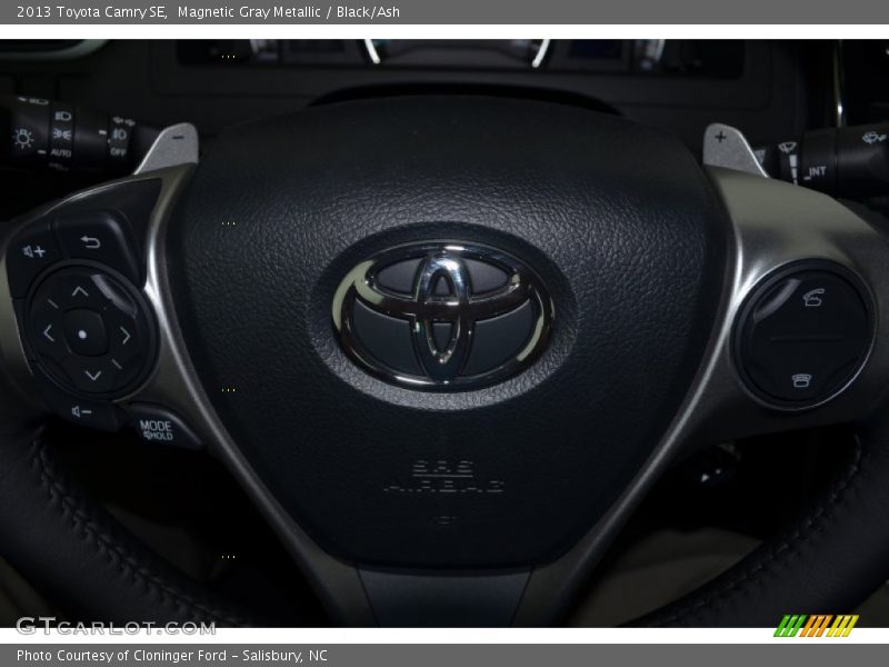 Magnetic Gray Metallic / Black/Ash 2013 Toyota Camry SE