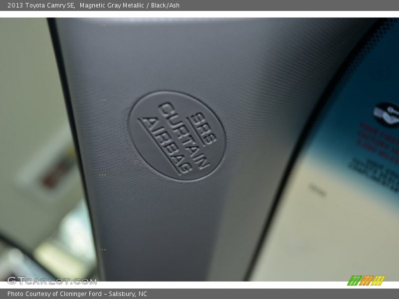 Magnetic Gray Metallic / Black/Ash 2013 Toyota Camry SE