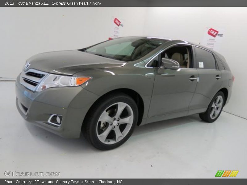 Cypress Green Pearl / Ivory 2013 Toyota Venza XLE
