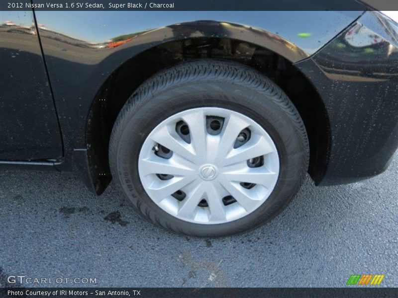 Super Black / Charcoal 2012 Nissan Versa 1.6 SV Sedan