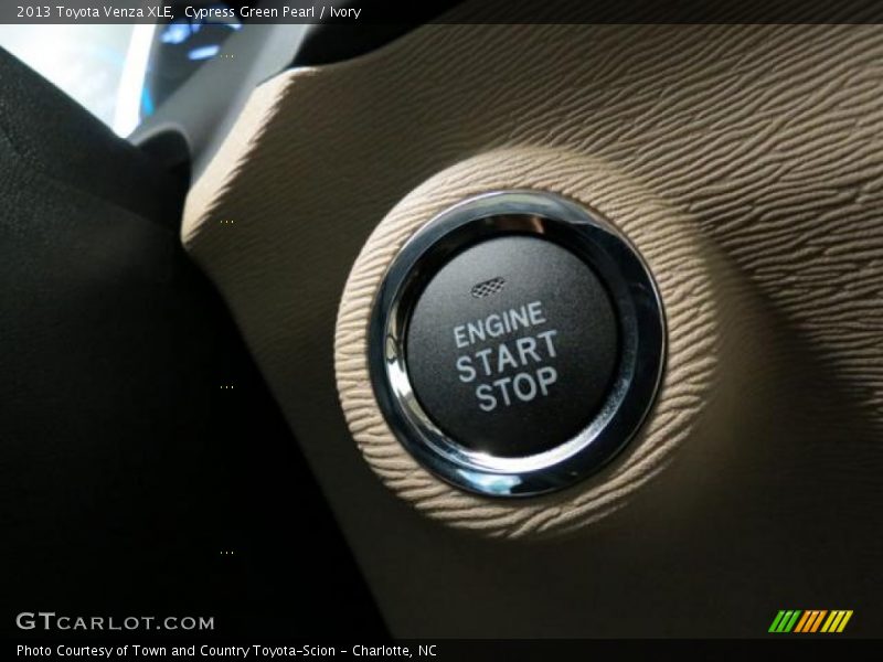 Cypress Green Pearl / Ivory 2013 Toyota Venza XLE