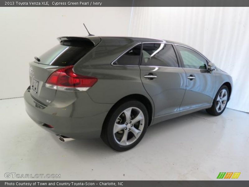 Cypress Green Pearl / Ivory 2013 Toyota Venza XLE
