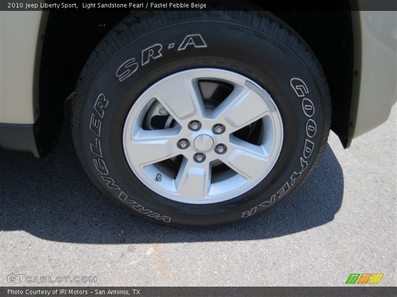 Light Sandstone Pearl / Pastel Pebble Beige 2010 Jeep Liberty Sport