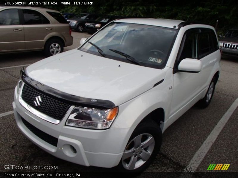 White Pearl / Black 2006 Suzuki Grand Vitara 4x4