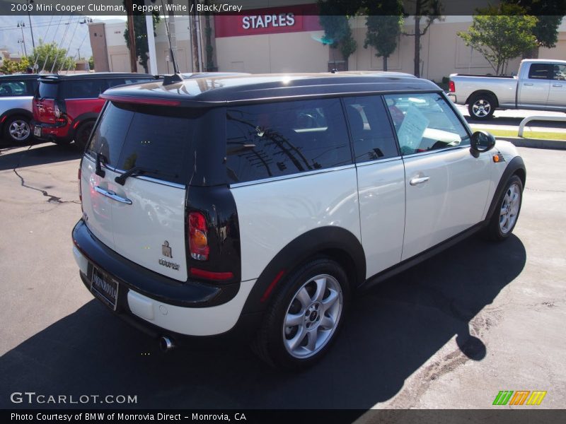 Pepper White / Black/Grey 2009 Mini Cooper Clubman
