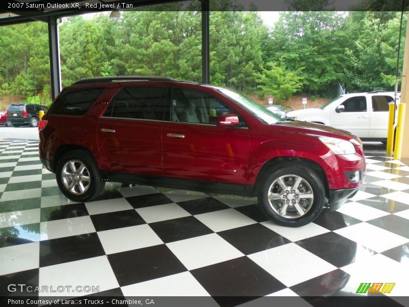 Red Jewel / Tan 2007 Saturn Outlook XR