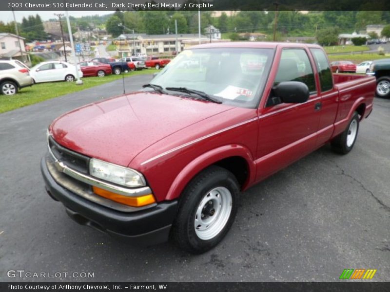 Front 3/4 View of 2003 S10 Extended Cab