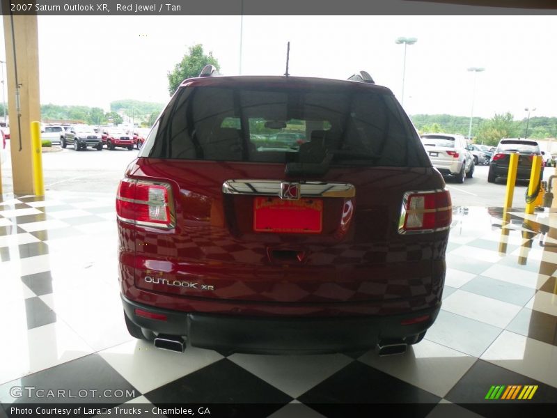 Red Jewel / Tan 2007 Saturn Outlook XR