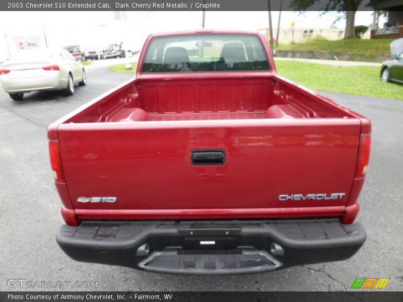 Dark Cherry Red Metallic / Graphite 2003 Chevrolet S10 Extended Cab