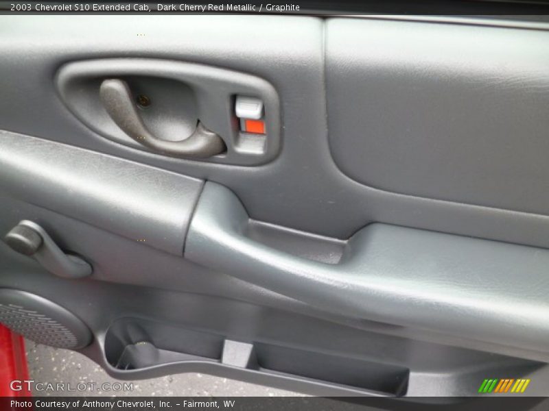 Dark Cherry Red Metallic / Graphite 2003 Chevrolet S10 Extended Cab
