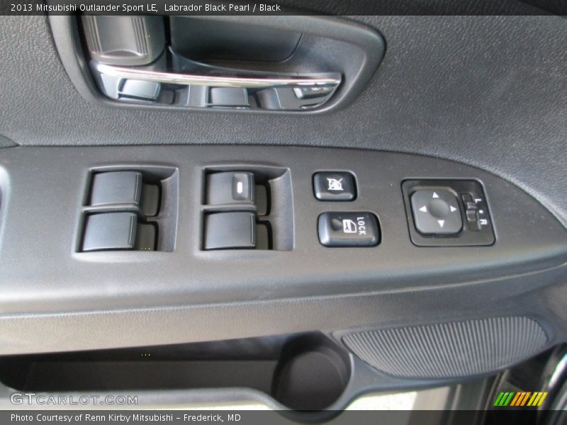 Labrador Black Pearl / Black 2013 Mitsubishi Outlander Sport LE