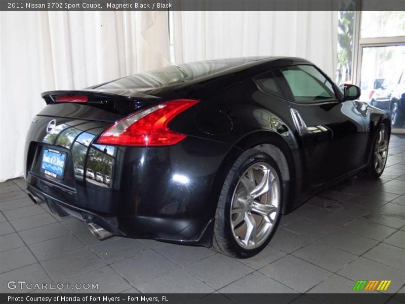 Magnetic Black / Black 2011 Nissan 370Z Sport Coupe