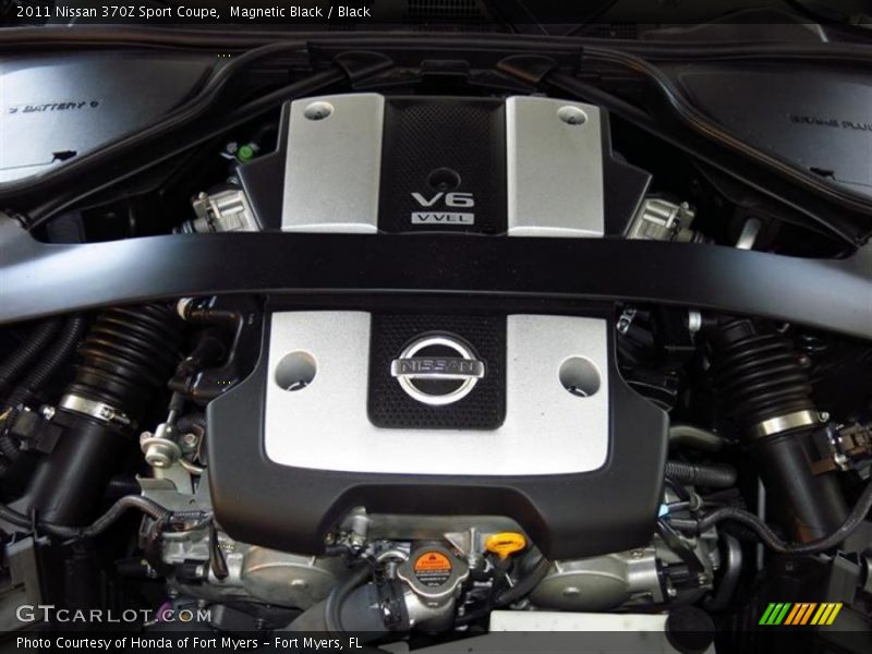 Magnetic Black / Black 2011 Nissan 370Z Sport Coupe