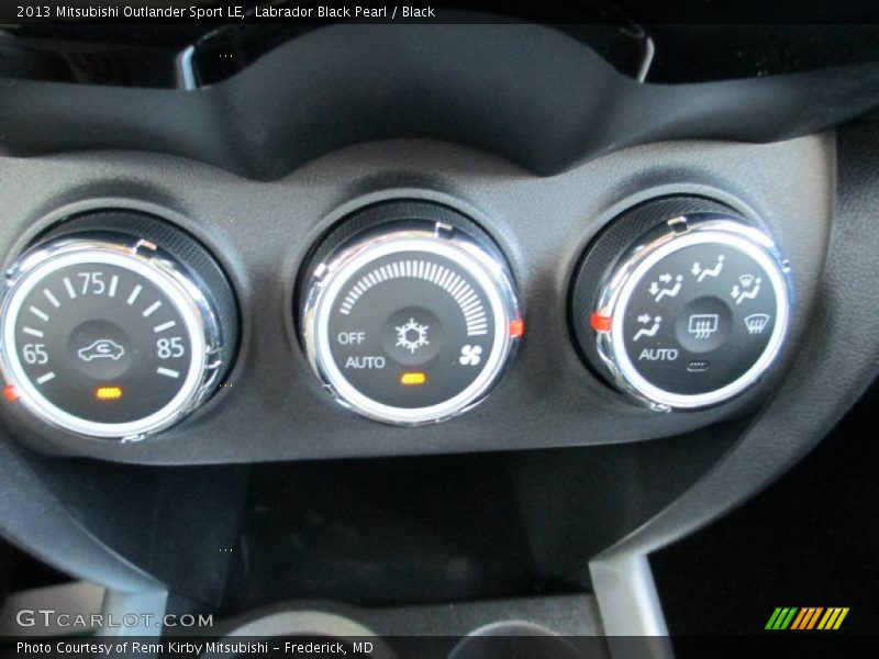 Labrador Black Pearl / Black 2013 Mitsubishi Outlander Sport LE