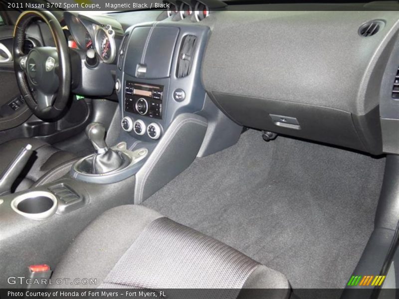 Magnetic Black / Black 2011 Nissan 370Z Sport Coupe