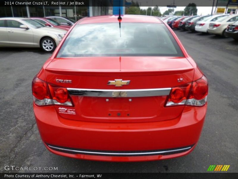 Red Hot / Jet Black 2014 Chevrolet Cruze LT