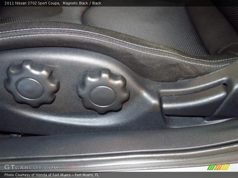Magnetic Black / Black 2011 Nissan 370Z Sport Coupe