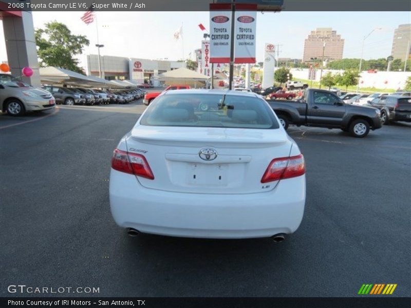 Super White / Ash 2008 Toyota Camry LE V6