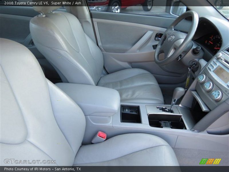 Super White / Ash 2008 Toyota Camry LE V6