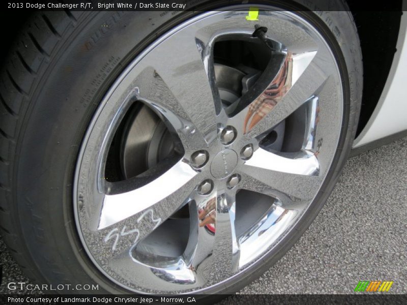 Bright White / Dark Slate Gray 2013 Dodge Challenger R/T