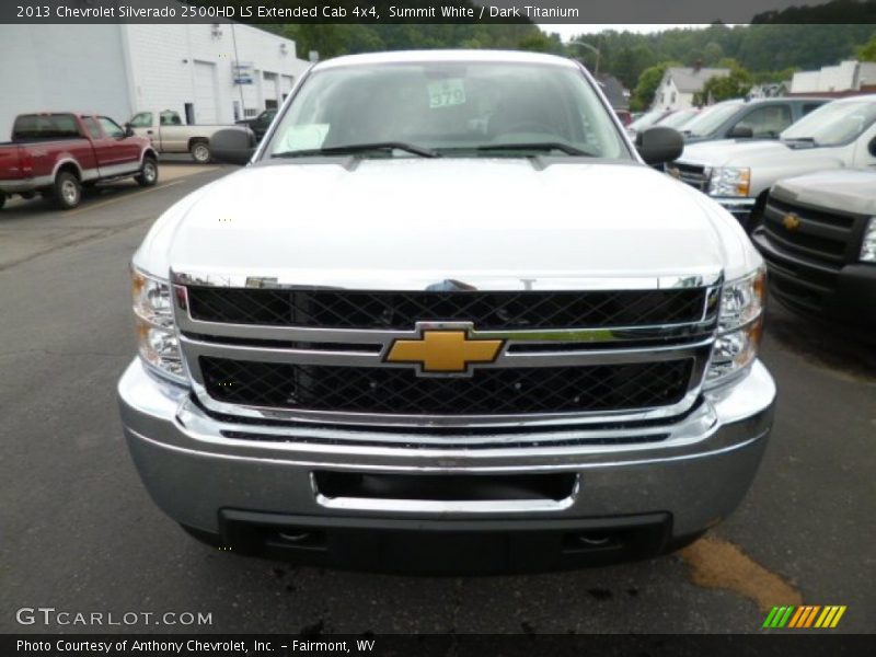 Summit White / Dark Titanium 2013 Chevrolet Silverado 2500HD LS Extended Cab 4x4