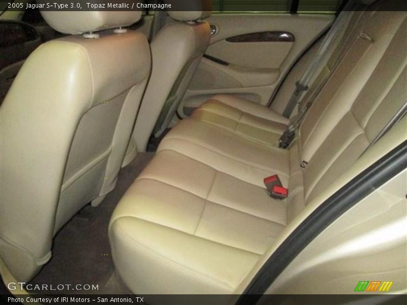 Rear Seat of 2005 S-Type 3.0