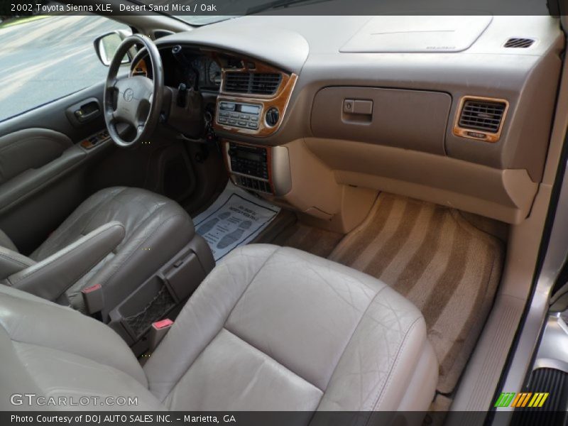 Desert Sand Mica / Oak 2002 Toyota Sienna XLE