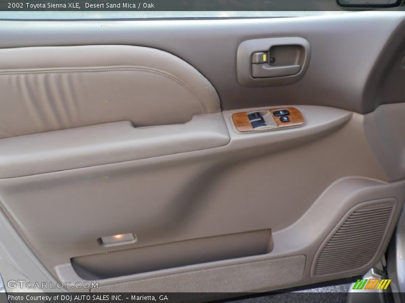 Desert Sand Mica / Oak 2002 Toyota Sienna XLE