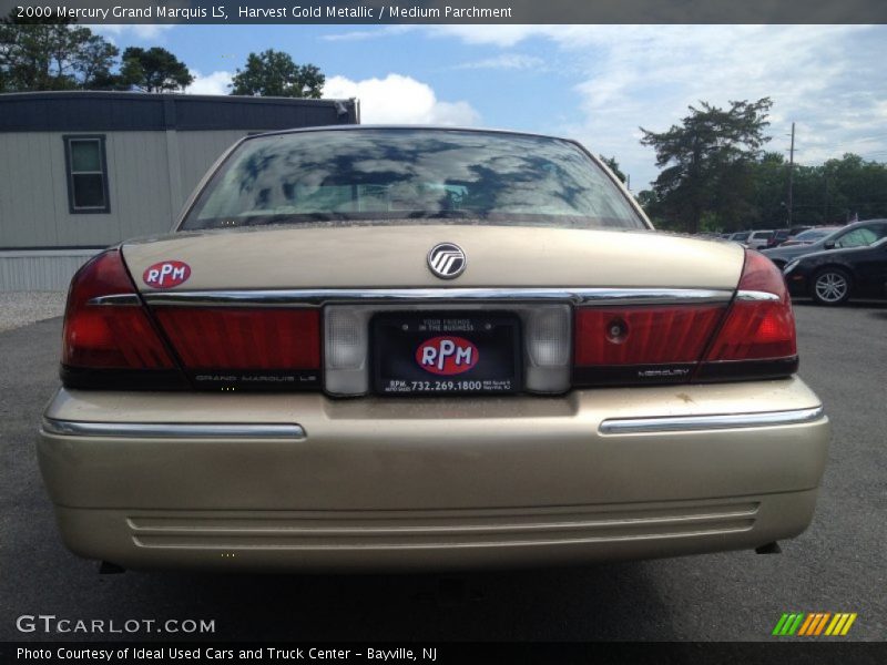 Harvest Gold Metallic / Medium Parchment 2000 Mercury Grand Marquis LS