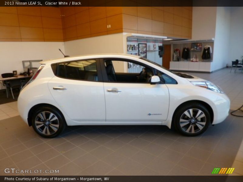 Glacier White / Black 2013 Nissan LEAF SL