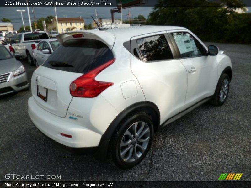 Pearl White / Black/Silver Trim 2013 Nissan Juke SV AWD