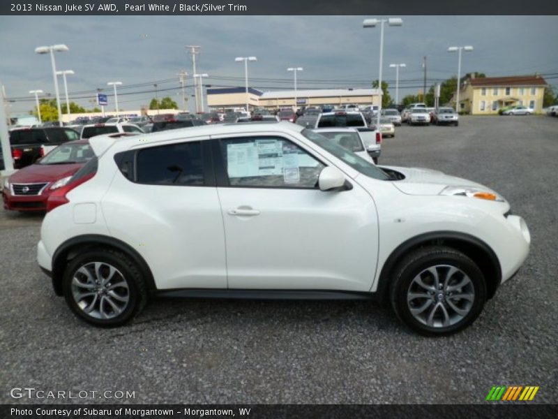 Pearl White / Black/Silver Trim 2013 Nissan Juke SV AWD