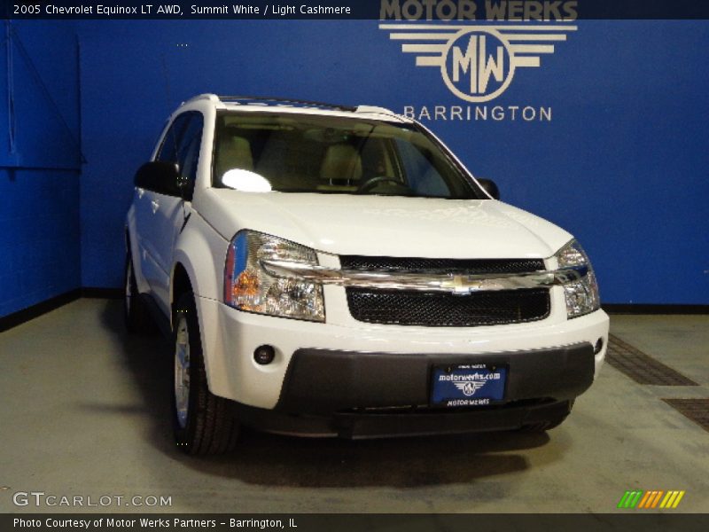 Summit White / Light Cashmere 2005 Chevrolet Equinox LT AWD