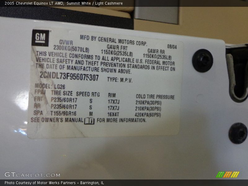 Summit White / Light Cashmere 2005 Chevrolet Equinox LT AWD