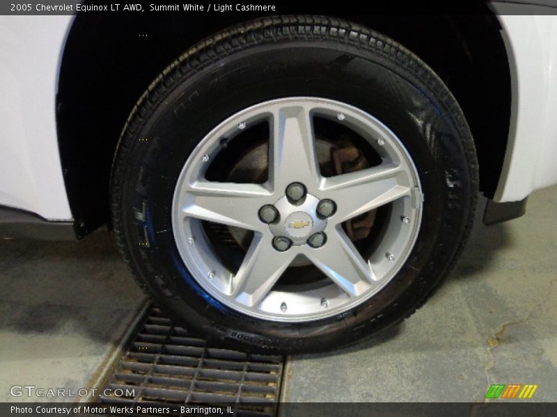 Summit White / Light Cashmere 2005 Chevrolet Equinox LT AWD