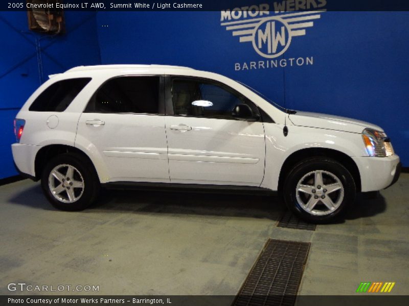 Summit White / Light Cashmere 2005 Chevrolet Equinox LT AWD