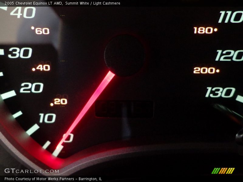 Summit White / Light Cashmere 2005 Chevrolet Equinox LT AWD