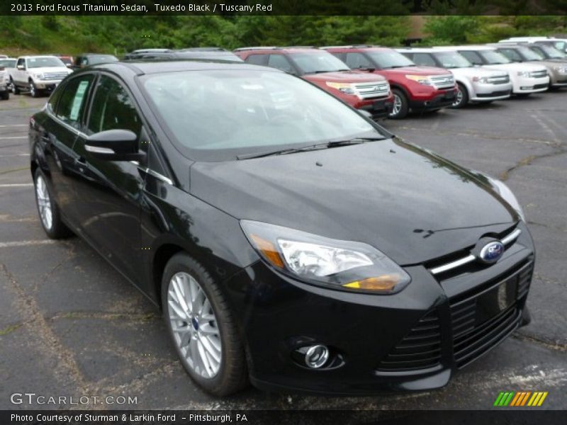 Tuxedo Black / Tuscany Red 2013 Ford Focus Titanium Sedan