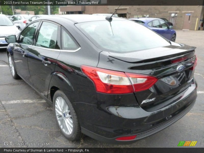 Tuxedo Black / Tuscany Red 2013 Ford Focus Titanium Sedan