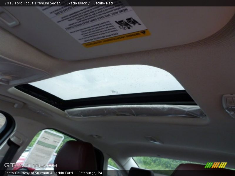 Tuxedo Black / Tuscany Red 2013 Ford Focus Titanium Sedan