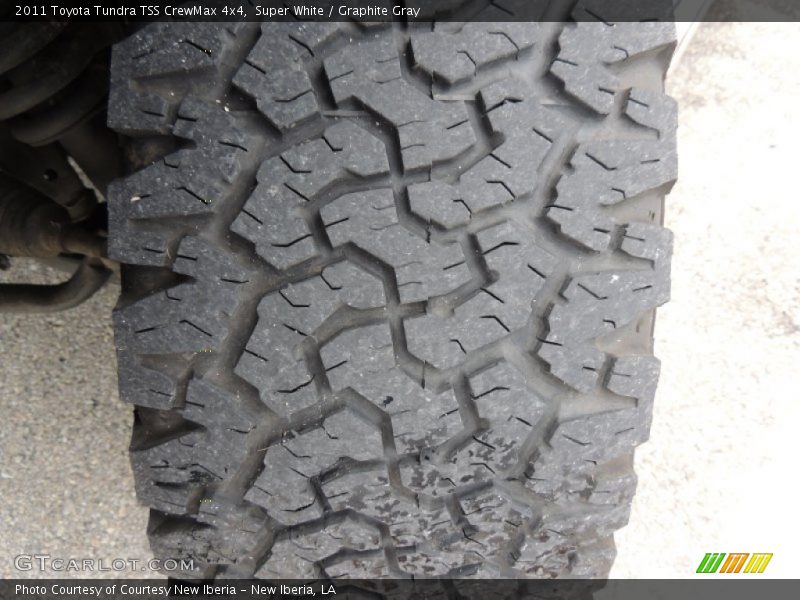 Super White / Graphite Gray 2011 Toyota Tundra TSS CrewMax 4x4