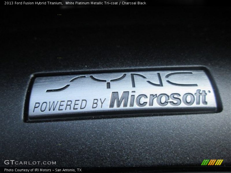 White Platinum Metallic Tri-coat / Charcoal Black 2013 Ford Fusion Hybrid Titanium