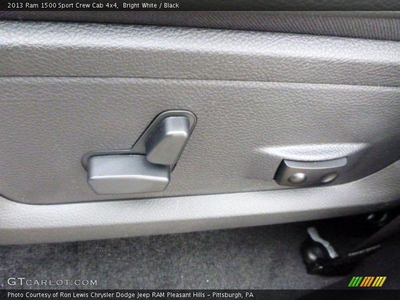 Bright White / Black 2013 Ram 1500 Sport Crew Cab 4x4