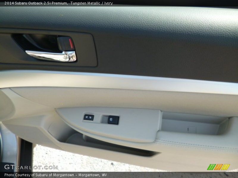 Tungsten Metallic / Ivory 2014 Subaru Outback 2.5i Premium