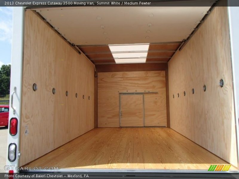  2013 Express Cutaway 3500 Moving Van Trunk