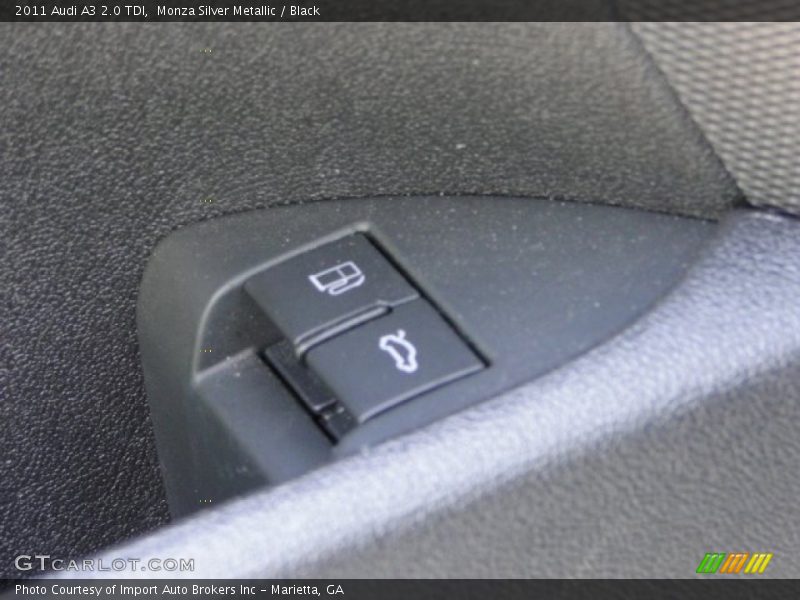 Monza Silver Metallic / Black 2011 Audi A3 2.0 TDI