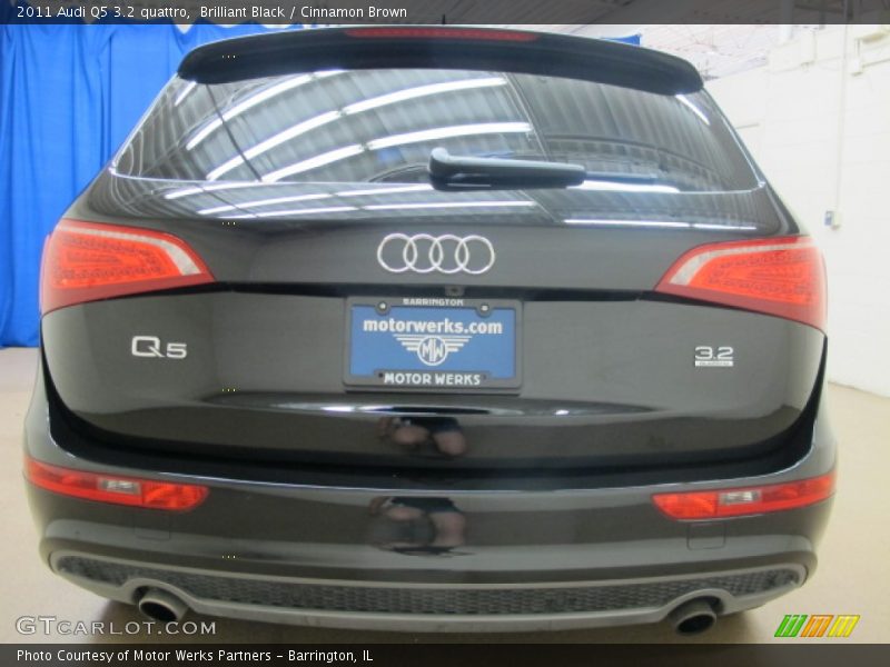 Brilliant Black / Cinnamon Brown 2011 Audi Q5 3.2 quattro