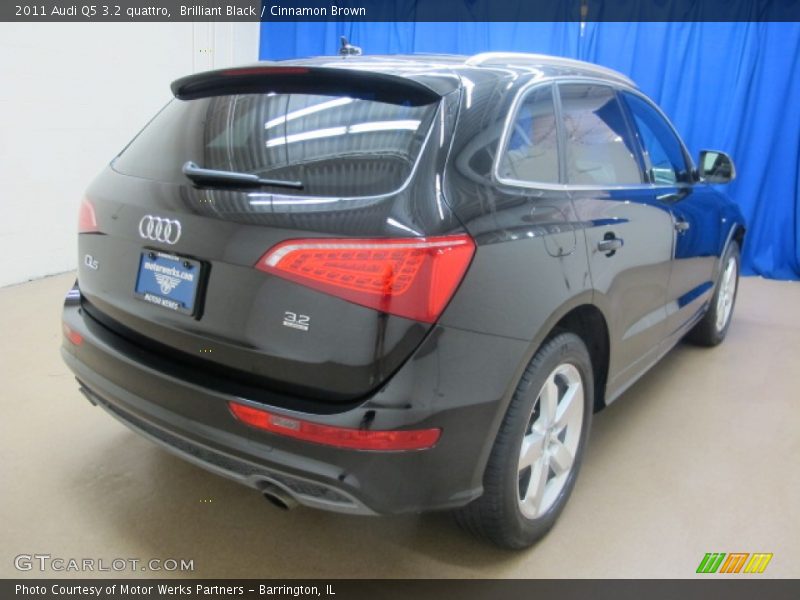Brilliant Black / Cinnamon Brown 2011 Audi Q5 3.2 quattro