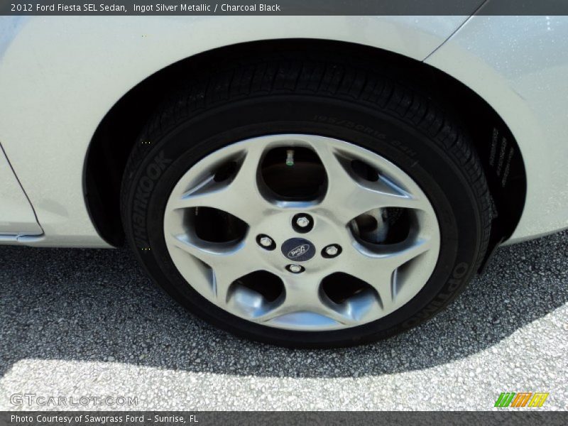 Ingot Silver Metallic / Charcoal Black 2012 Ford Fiesta SEL Sedan
